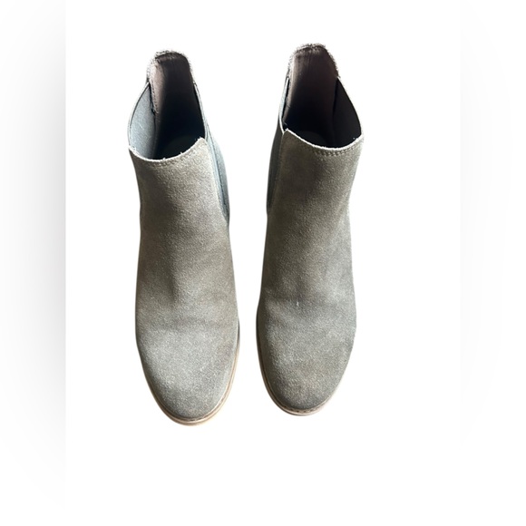 Timberland Sutherlin Bay Low Chelsea Ankle Booties Women's Olive Suede 10 - Picture 2 of 6